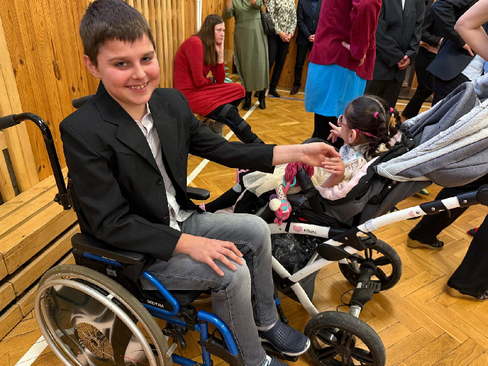 Školní mini ples :: Speciální škola Trutnov